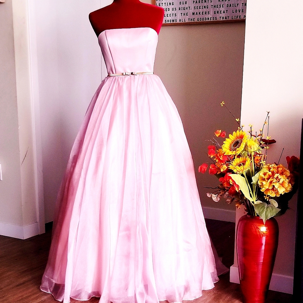 MAC DUGGAL women's dress
